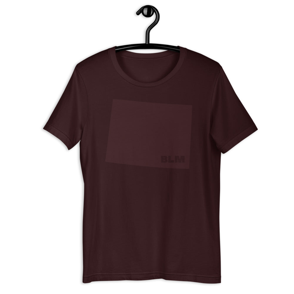 BLM 50 States / Wyoming Short-Sleeve Unisex T-Shirt (Oxblood Black)